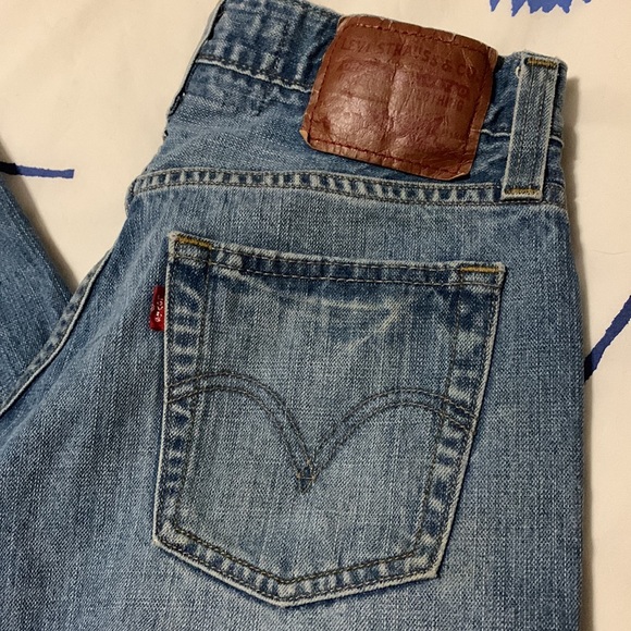 Vintage Levi’s Low Boot Cut 527 - Picture 2 of 10